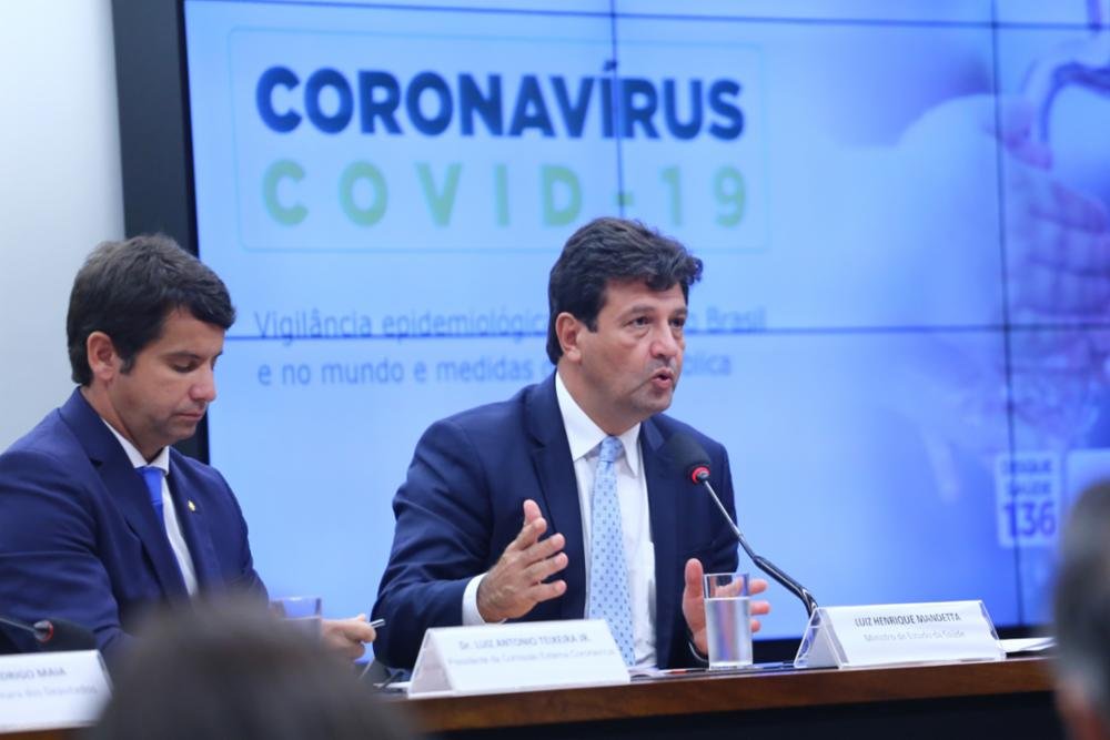 Brasil tem 553 mortes por coronavírus, diz Ministério da Saúde Brasil tem 553 mortes por coronavírus, diz Ministério da Saúde