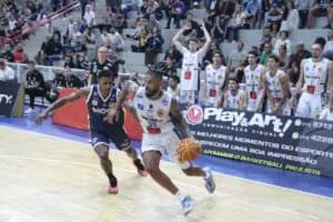 Basquete-598067