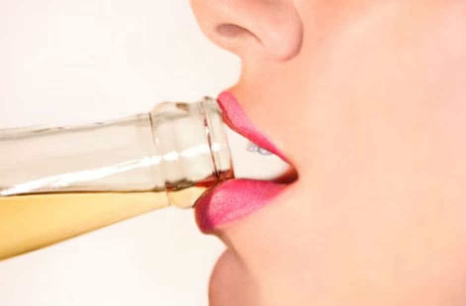 561978_o_alcool_engorda_mas_nao_alimenta