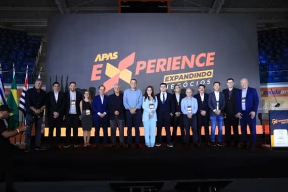 apas_experience-862504