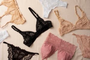 arranjo-de-lingerie-feminina-natureza-morta-316544
