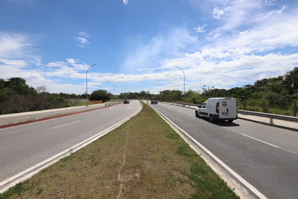 Avenida Mário Covas, em São José dos Campos (Foto: Arquivo Meon)