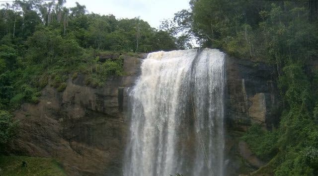 cachoeira_grande_lagoinha