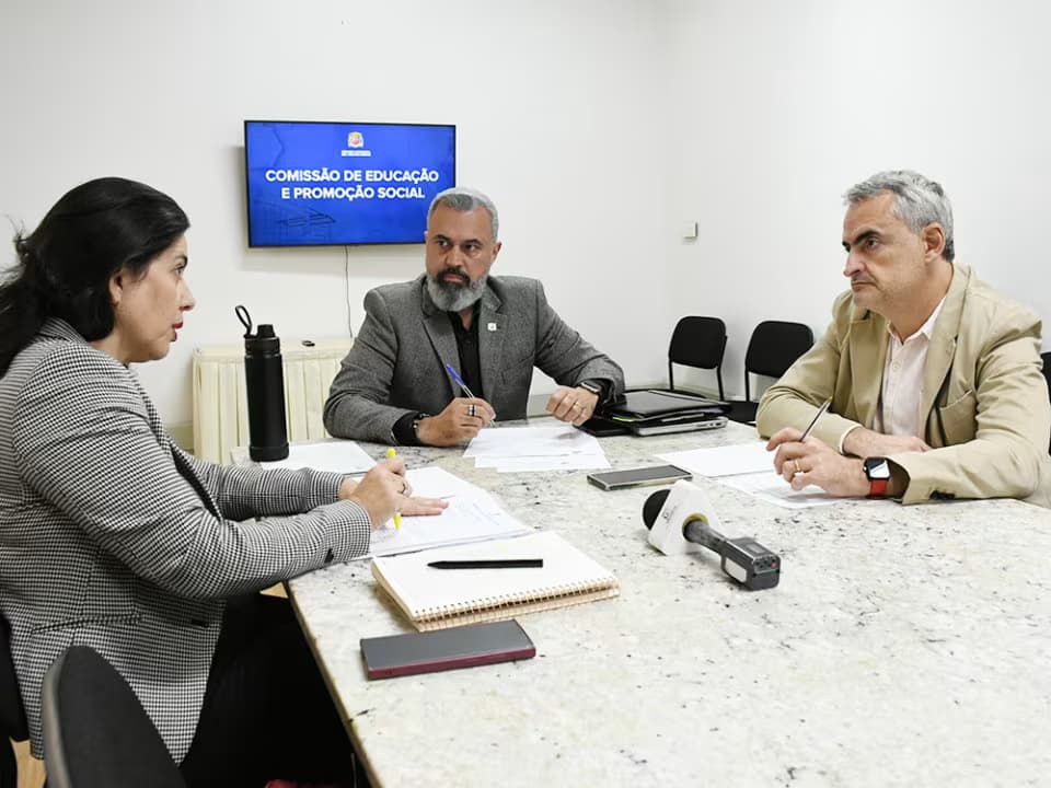 comissao_educacao-104369