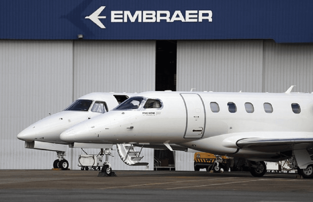 Embraer-770425