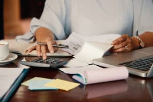 entrepreneur-working-with-bills-053059