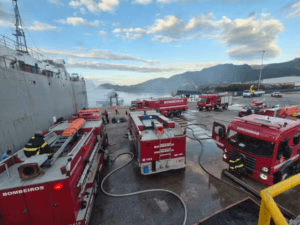 incendio_navio-240200