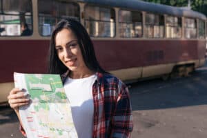 mulher_jornal-695000