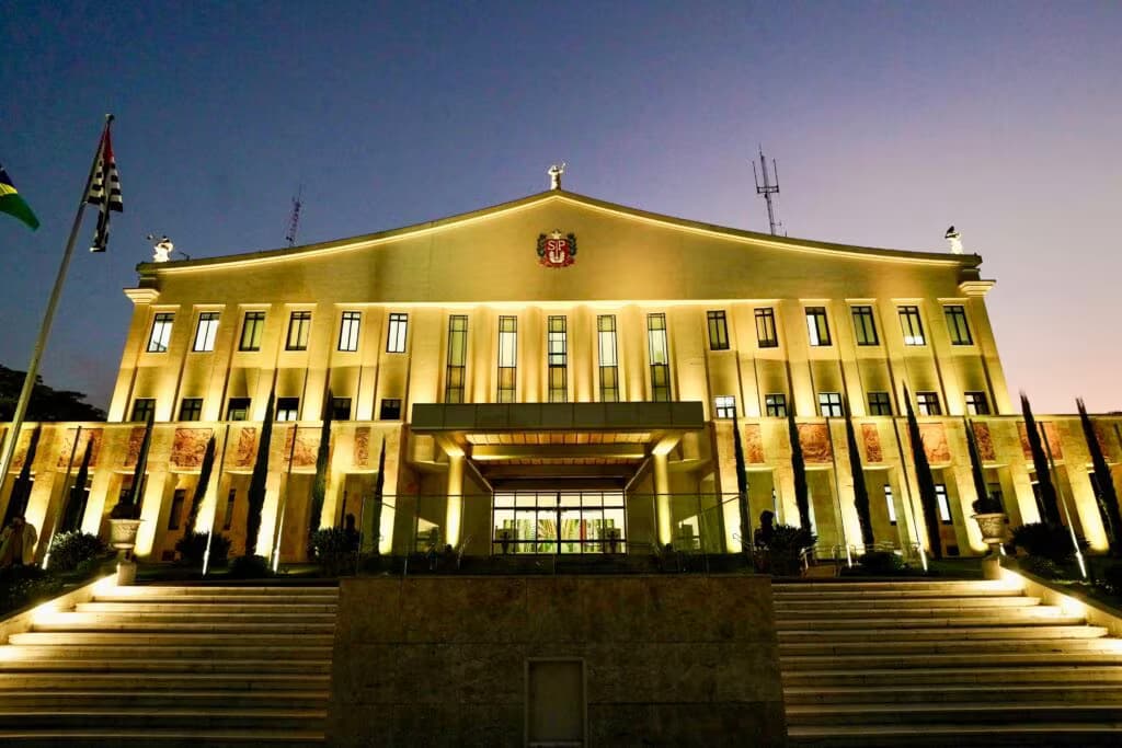 Palacio-dos-Bandeirantes-594796