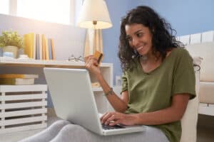paying-bills-852049