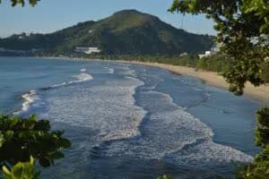 praia-das-toninhas-301009