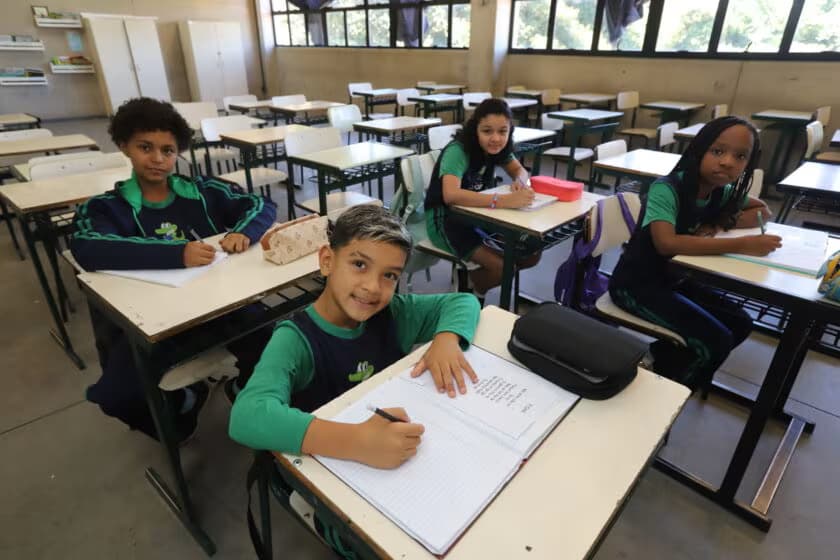 MAterial_escolar-870833