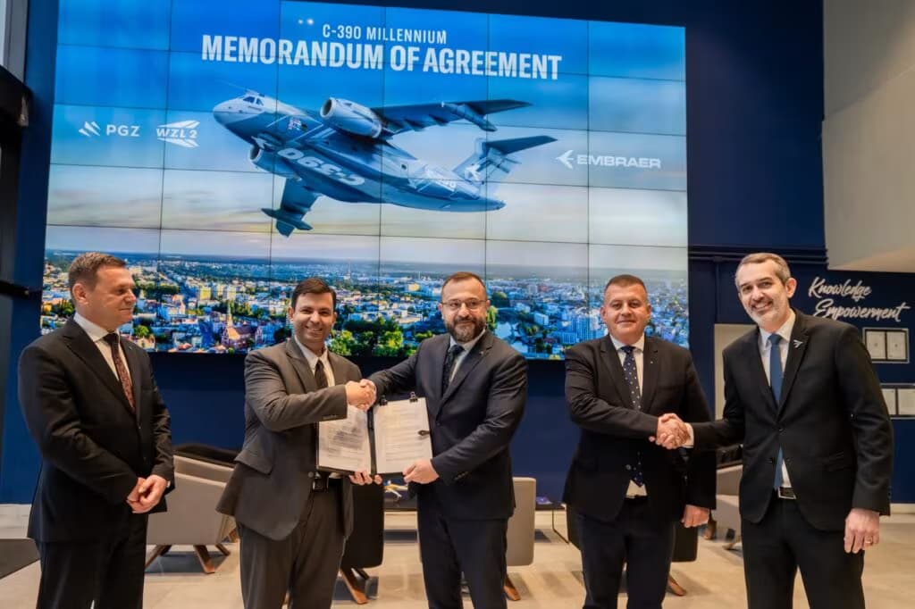 Embraer and WZL-2 Sign Memorandum of Agreement to Advance Industrial Cooperation in Poland