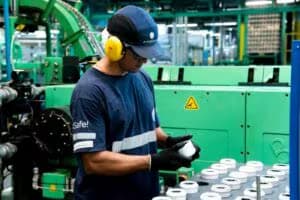 Linha de produção da fábrica da Ardagh Metal Packaging em Jacareí (SP). Foto: Divulgação Ardagh