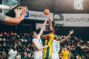 Andrews Clayton/Bauru Basket