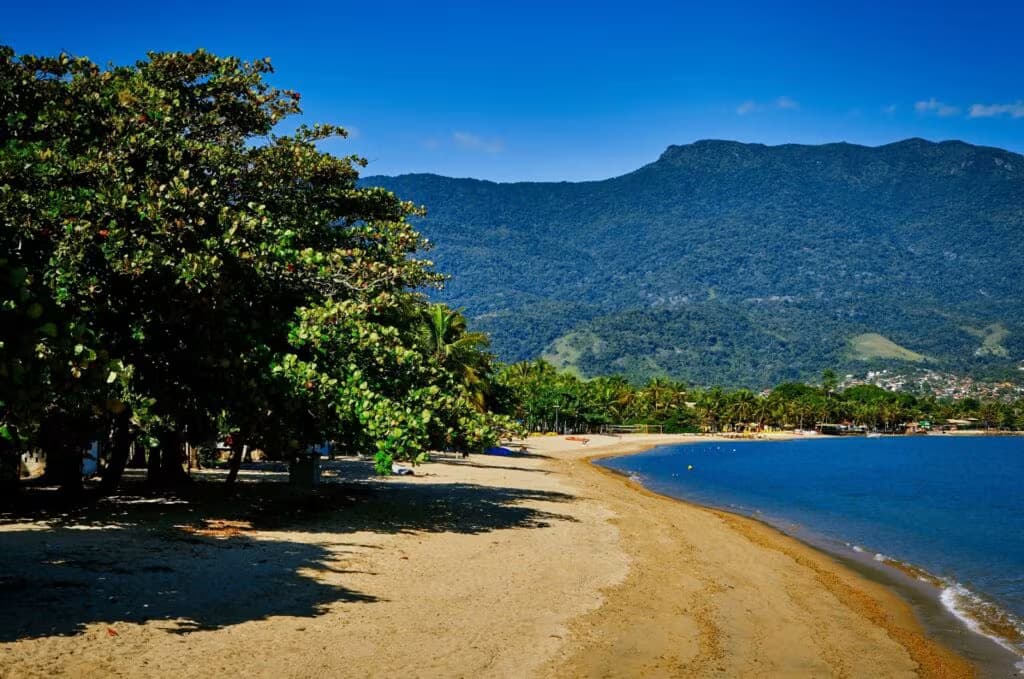 Ilha Bela - Praia do Perequê/ Foto: Ken Shu