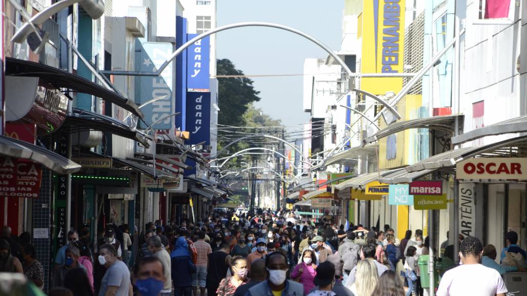 Calçadão Centro de São José - Samuel Strazzer 01-min (Samuel Strazzer) Calçadão Centro de São José - Samuel Strazzer 01-min (Samuel Strazzer)