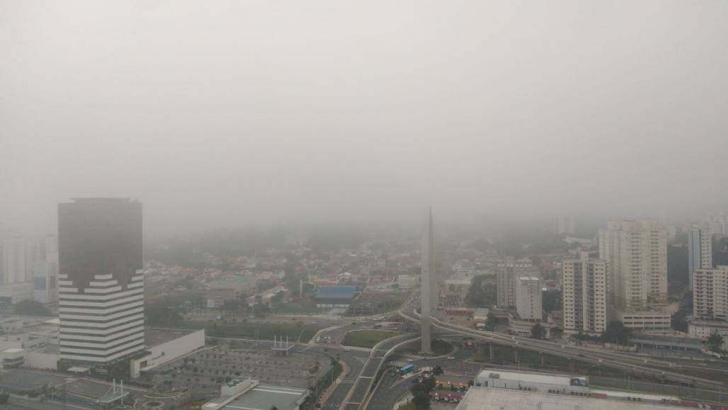 Neblina sjc (Fernanda Niquirilo/Portal Meon) Neblina sjc (Fernanda Niquirilo/Portal Meon)
