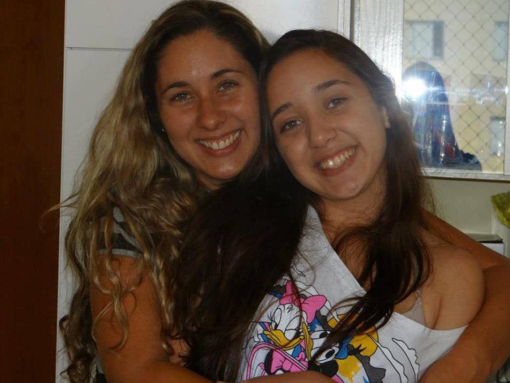 Roberta e Laura (Arquivo Pessoal) Roberta e Laura (Arquivo Pessoal)