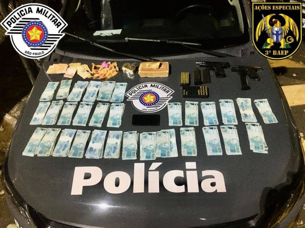 droga apreendida em taubaté (Foto: Divulgação/Polícia Militar) droga apreendida em taubaté (Foto: Divulgação/Polícia Militar)