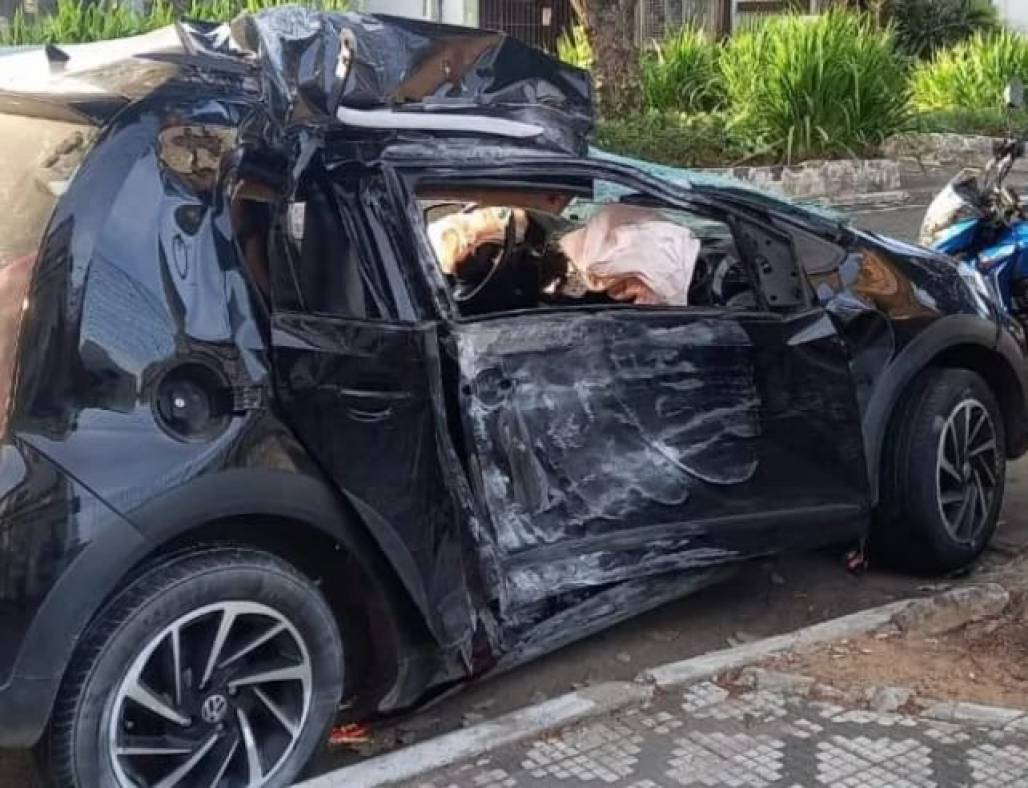 Acidente de carro em Taubaté - Arquivo pessoal (Arquivo Pessoal) Acidente de carro em Taubaté - Arquivo pessoal (Arquivo Pessoal)