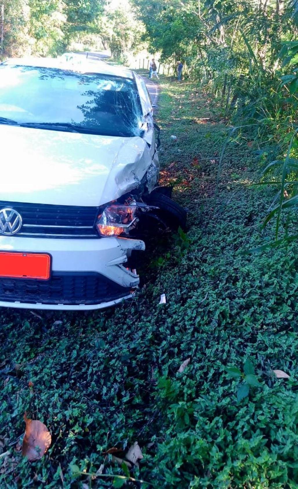 carro colisão (Foto: Reprodução) carro colisão (Foto: Reprodução)