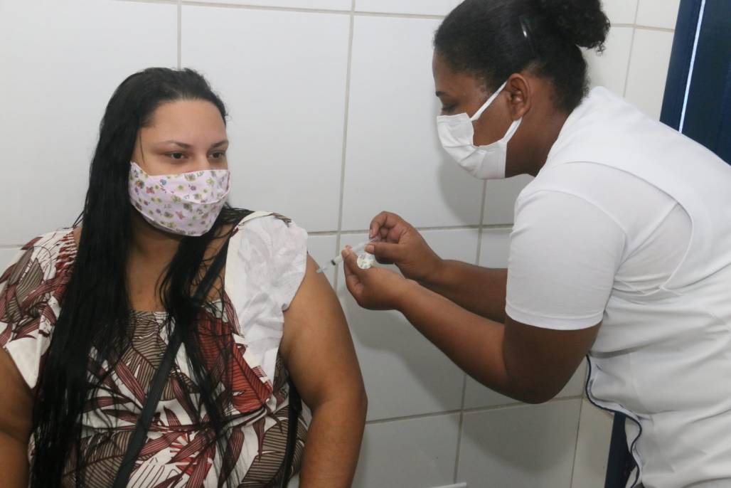 Vacina Caraguá (Foto: Luís Gava/PMC) Vacina Caraguá (Foto: Luís Gava/PMC)