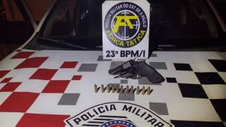 Polícia Militar prende infrator com porte ilegal de arma de fogo em Aparecida Polícia Militar prende infrator com porte ilegal de arma de fogo em Aparecida
