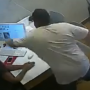 Vídeo flagra agressão física à gerente de loja de celular em Ubatuba