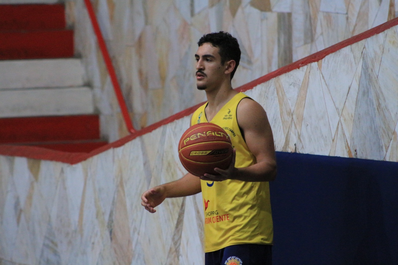 Jogador de basquete do São José é convocado para Seleção Brasileira sub-19