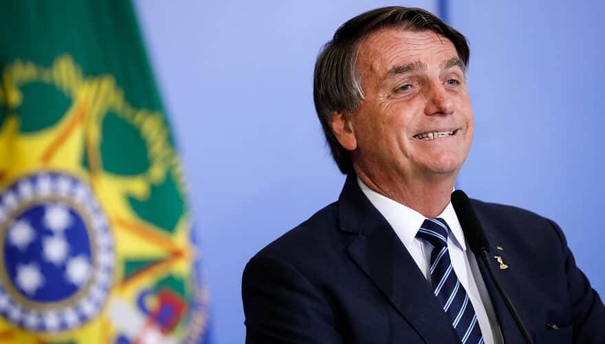 CPI aprova relatório final e solicita indiciamento de Jair Bolsonaro 