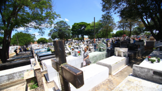 Cemitério  Cemitério