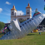 Cidade na Colômbia recria avião da Chapecoense e causa polêmica 