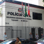 Dono de bar e cliente são baleados em assalto em Tremembé