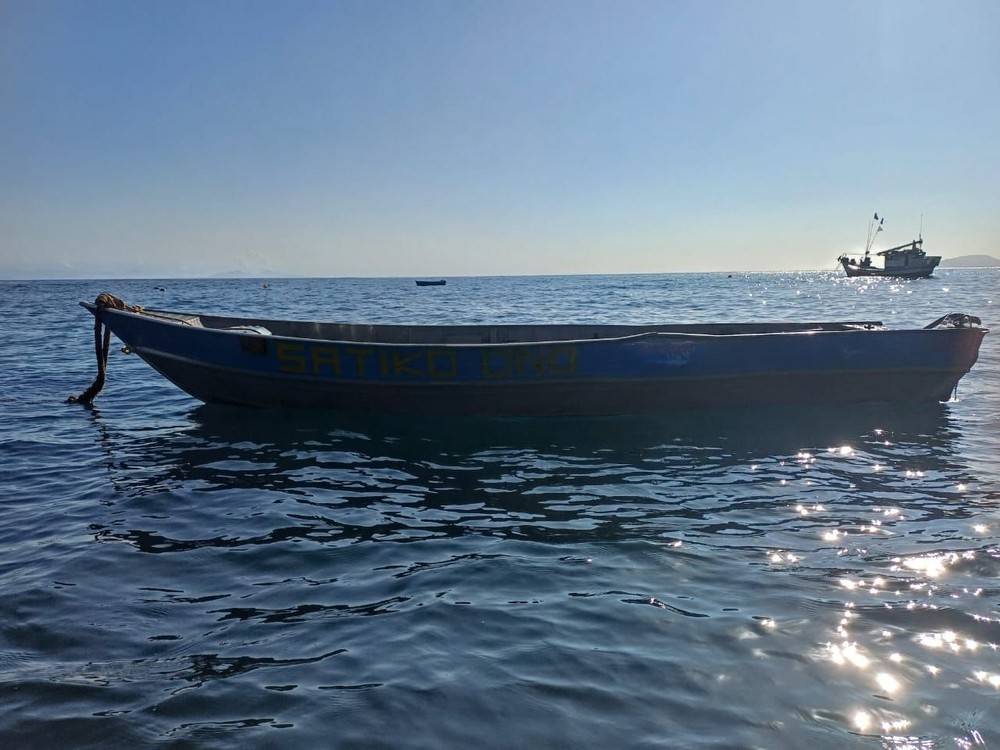 Barco de pescadores desaparecidos é encontrado em Ilhabela
