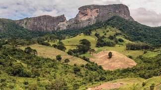 PEDRA DO BAU