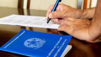 Carteira_de_Trabalho-656125_624-423-0-0