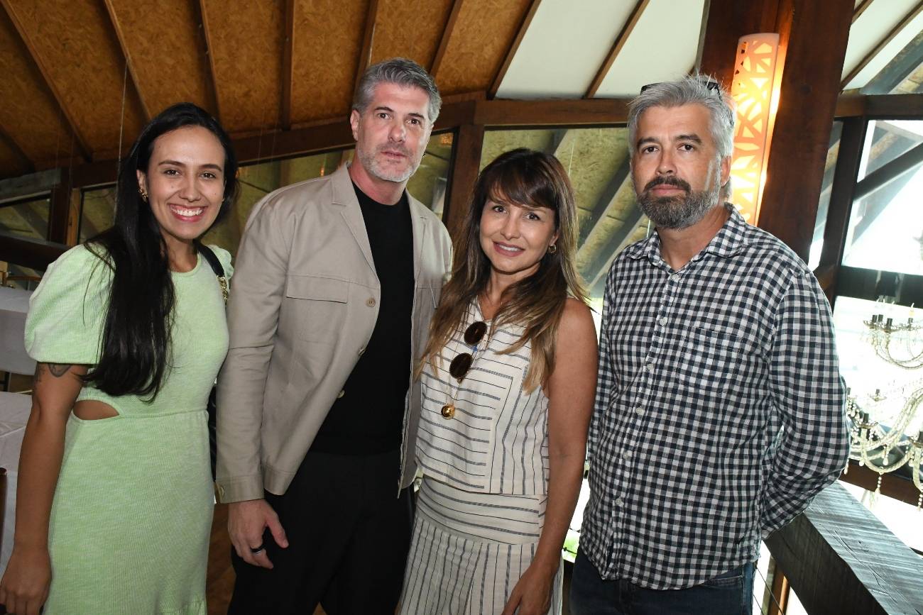 Viviane Fortes, Gustavo Martins, Ana Laura Pironeli e Mauro Cardoso