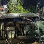 Árvore cai e atinge carro em avenida de São José 