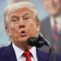 Trump dá ultimato ao Irã e evita falar sobre intervenção