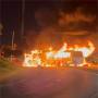 Ônibus são incendiados em Jacareí na noite desta quarta-feira (25)