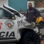 Caminhão colide com viatura da PM na zona sul de São José
