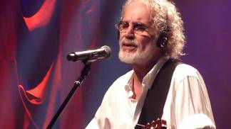 renato-teixeira