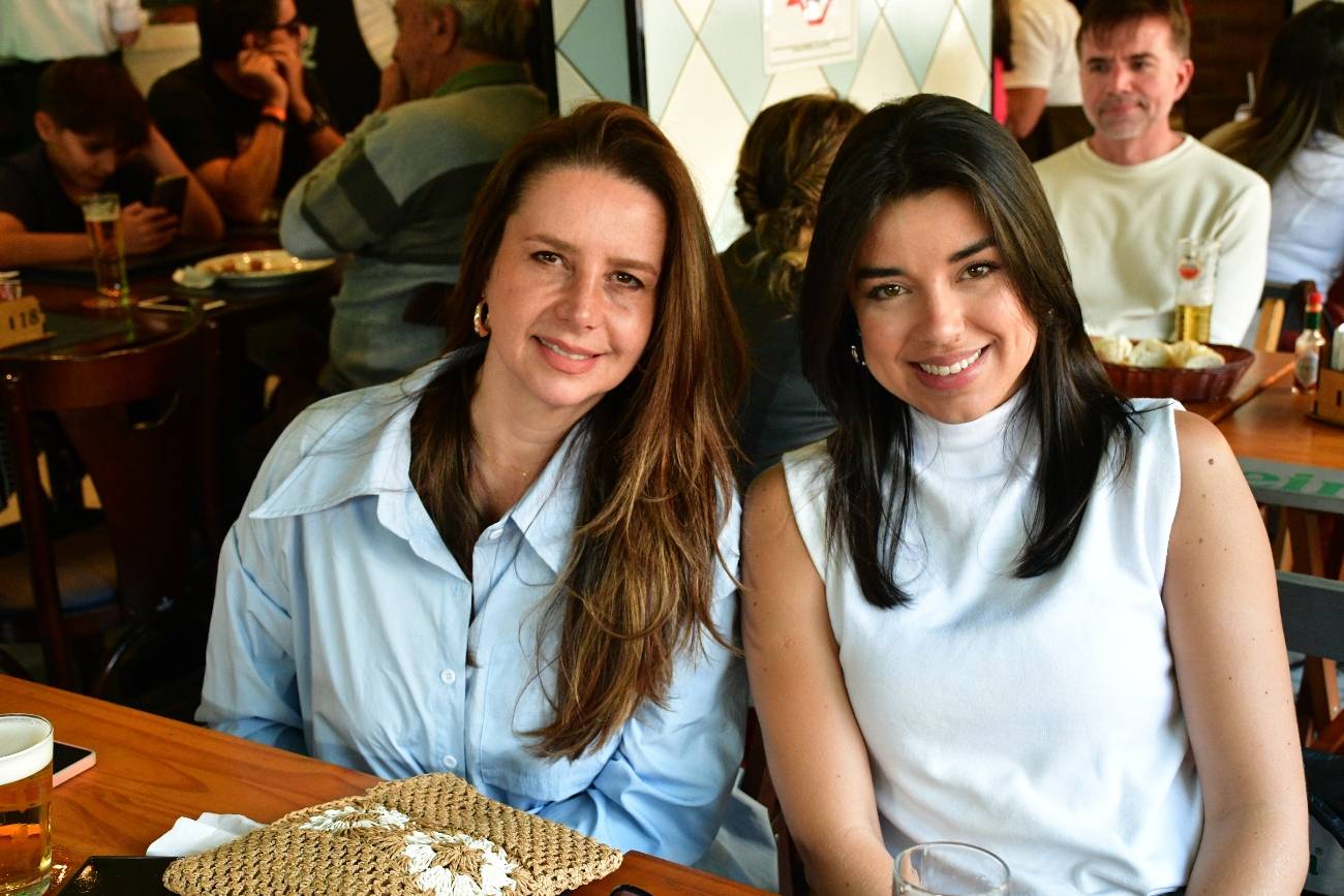Viviane Lucas Franceschini e Ivy Lucas