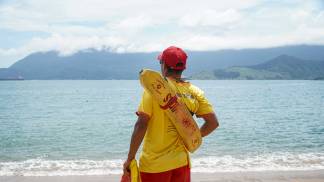 thumbnail_Temporada de Verão 2026 Prefeitura de Ilhabela abre 20 vagas para Guarda-Vidas temporários