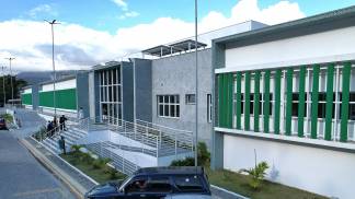 thumbnail_Colucci inaugura piscina semiolímpica, novo bloco do Hospital Mário Covas e UBS em Castelhanos nos 220 anos de Ilhabela