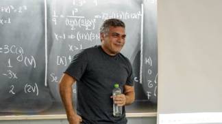 professor guilherme poliedro