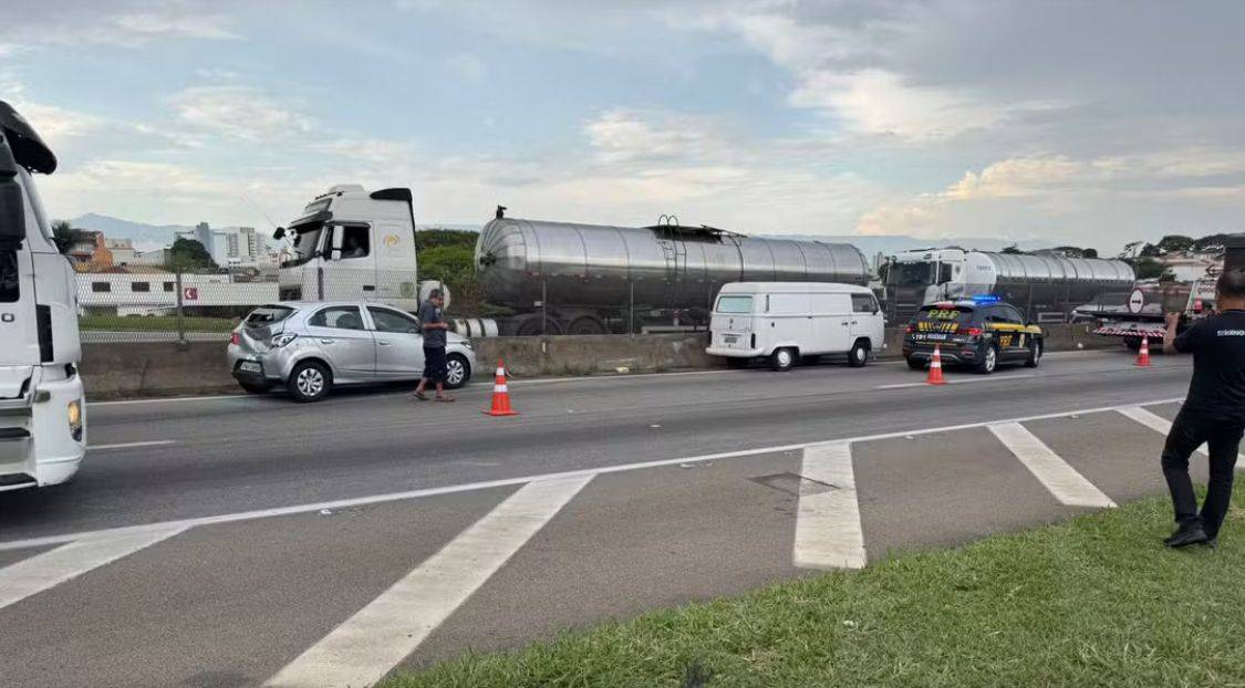 Acidente deixa motociclista gravemente ferido na Dutra em Taubaté