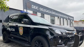 Polícia