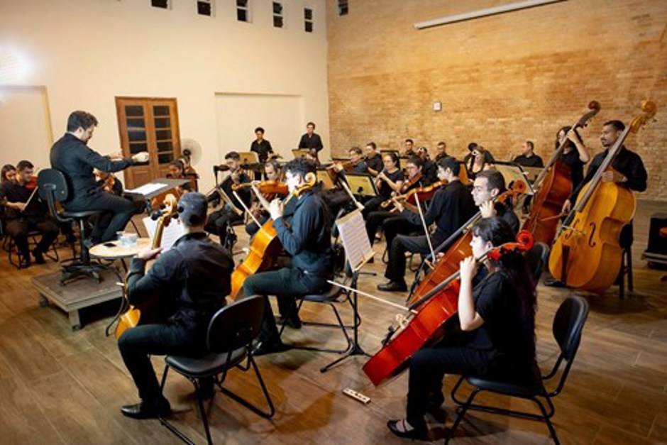 Orquestra Joseense faz concerto gratuito no Teatro Municipal